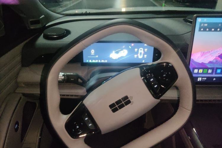 Used Geely Galaxy 8 2025 130km EM-i Prestige Edition

