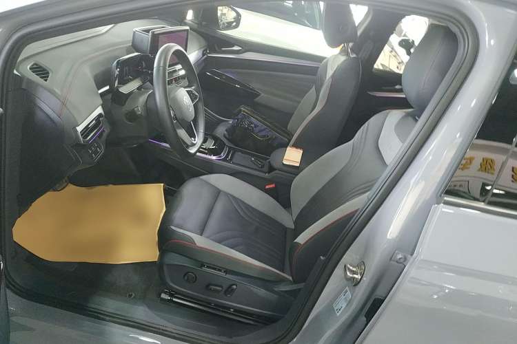 Used Volkswagen ID.4 CROZZ 2021 High-Performance PRIME Early-Bird Edition
