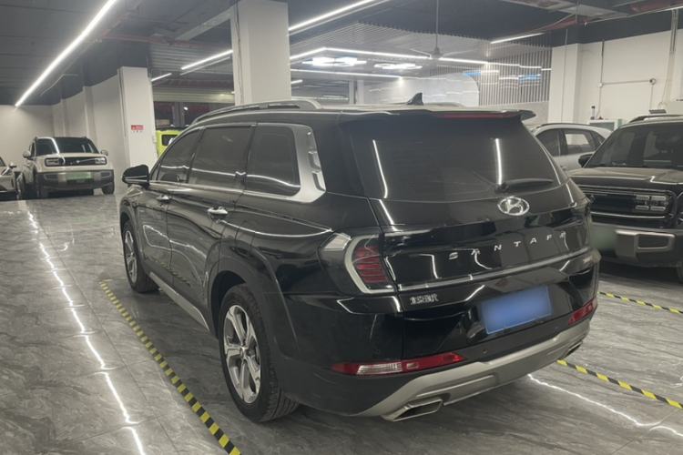 Used Hyundai Santa Fe 2023 Traveler 380T GDi Automatic Two-Wheel Drive GLX Elite Edition Exterior 3