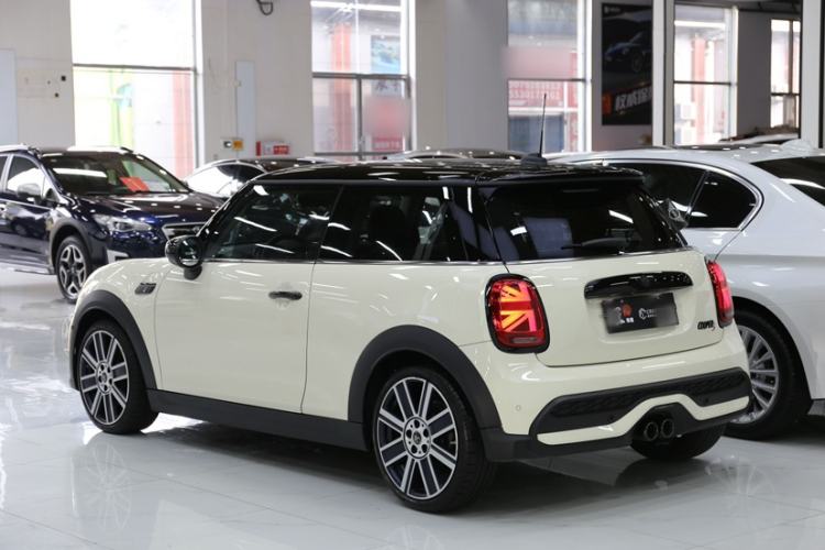 MINI 2022 2.0T COOPER S Artist usado