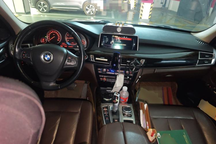 Used BMW X5 2015 xDrive28i
