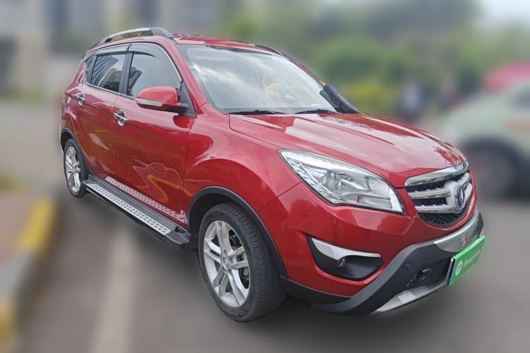 Used CHANGAN CS35 2015 1.6L Manual Luxury Model China IV Standard Front Right 45 Deg