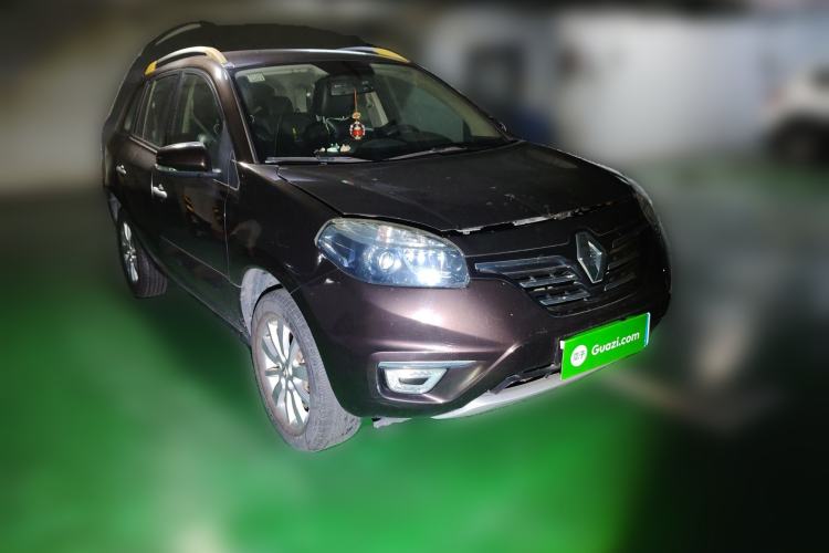 Used Renault Koleos 2014 2.0L Two-Wheel Drive Smart Edition Front Right 45 Deg