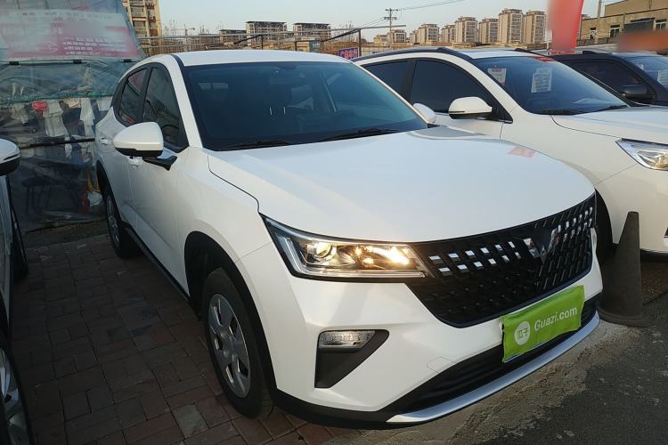 Used Wuling Alvez 2022 1.5L Manual Free-Style Model
