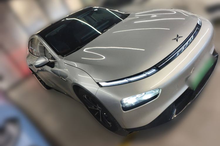 Used XPeng P7 2022 480 Standard Range Smart Drive Edition Front Right 45 Deg