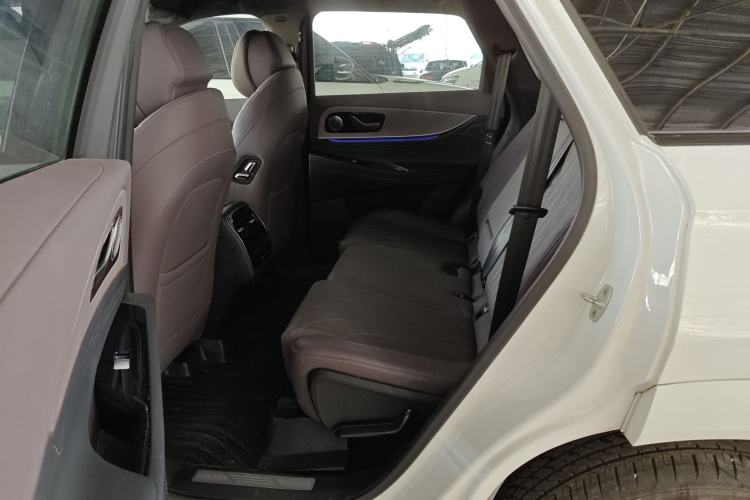 Used Chery Tiggo 9 2025 2.0T Automatic Two-Wheel Drive Luxury Edition 5 Seats