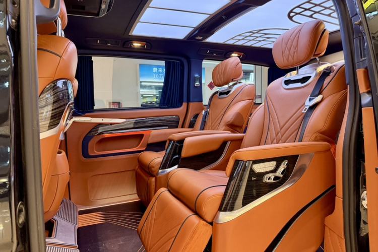 Used Mercedes-Benz Vito 2021 2.0T Business Version 7 Seats Interior 1