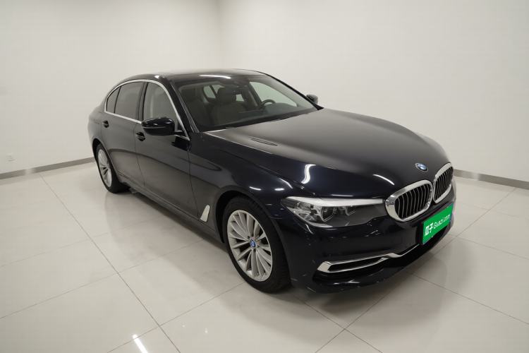 Used BMW 5 Series 2019 Facelifted 525Li Luxury Package Exterior 1