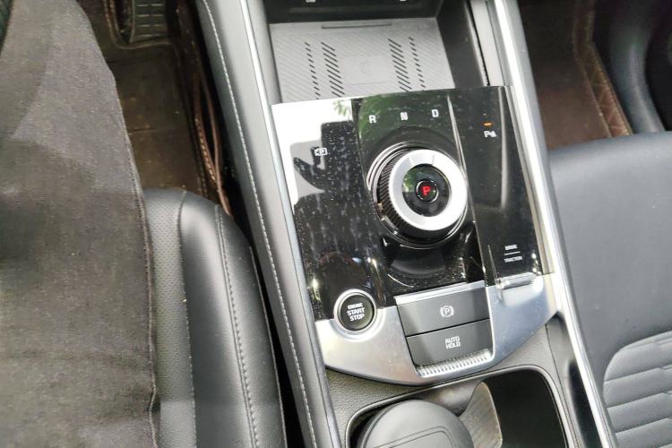 Used Kia Sportage (Chinese Domestic Model) 2023 2.0T Two-Wheel-Drive Prestige Edition Gear Lever
