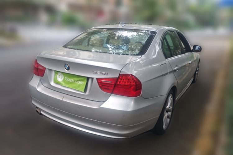 Used BMW 3 Series 2011 320i Luxury Edition Rear Right 45 Deg