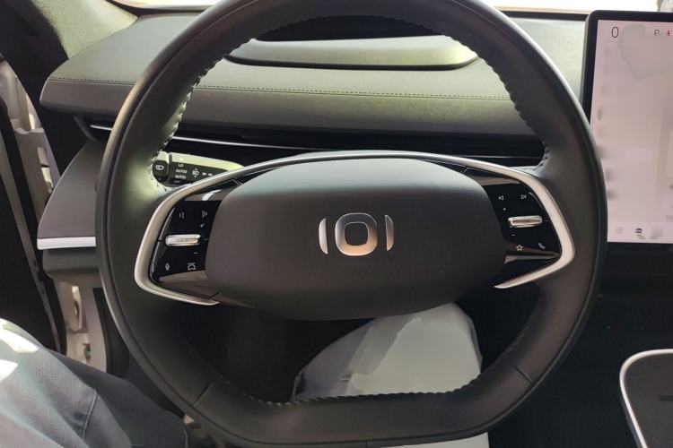 Used CHANGAN NEVO A07 2025 All-Electric "True Fragrance" Edition 710-Mile Long-Range Version Steering Wheel