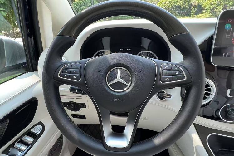 Used Mercedes-Benz Vito 2021 2.0T Elite Version 7 Seats