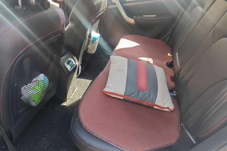 Used Haval H6 2015 Sport Edition 1.5T Automatic Two-Wheel Drive Luxury Model Left Rear Seat