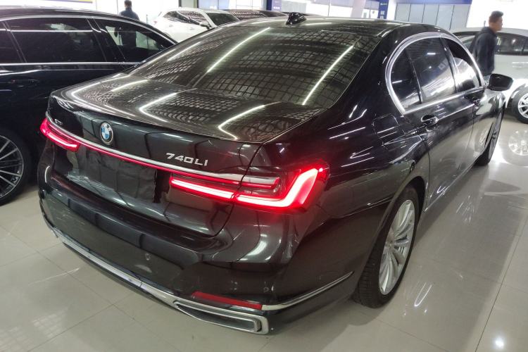 Used BMW 7 Series 2019 Updated 730Li Luxury Package Rear Right 45 Deg
