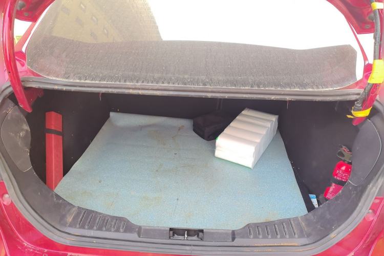 Used Ford Focus 2012 Sedan 1.6L Automatic Fashion Edition
