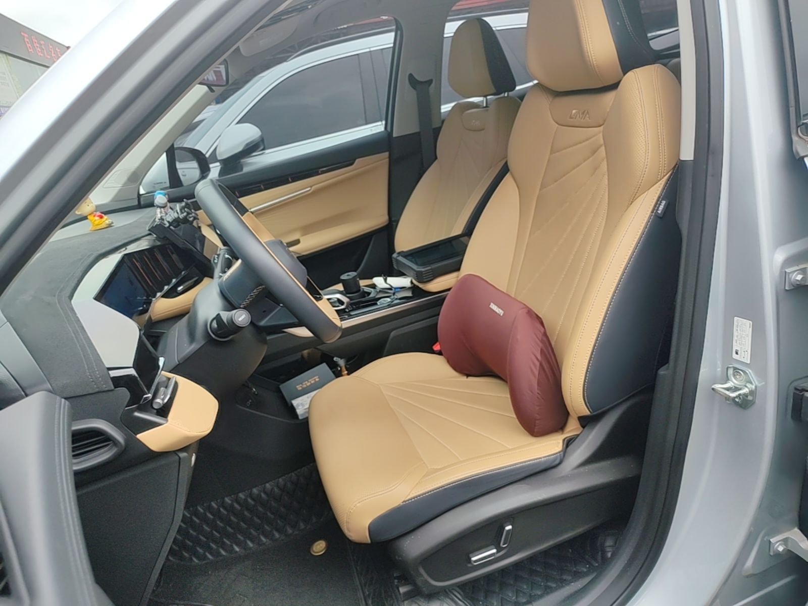 Geely Auto FX11 2023 1.5TD DCT Prestige Edition — снимка 17