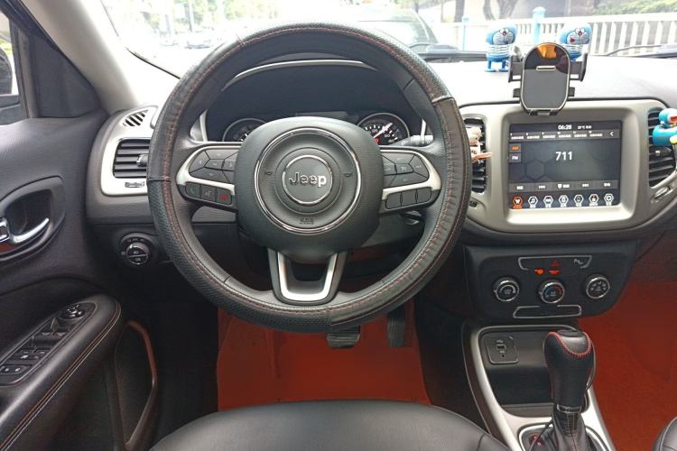 Used Jeep Compass 2017 200T Automatic Enjoyment Version Steering Wheel