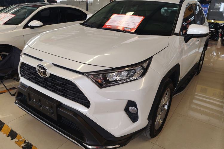 Used Toyota RAV4 2021 2.0L CVT Two-Wheel Drive Fashion Edition