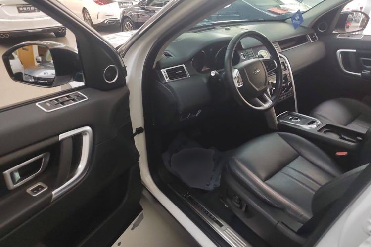Used Land Rover Discovery Sport 2019 240 PS SE Version China V Standard