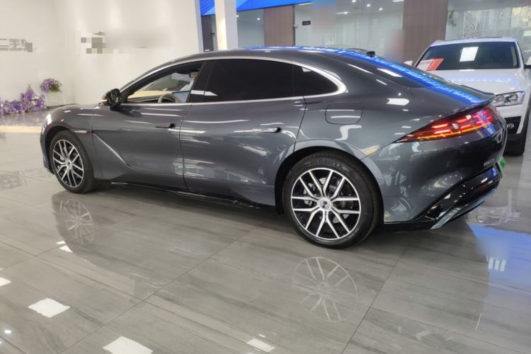 Used Denza Z9 2024 1100 km Four-Wheel Drive Max Version
