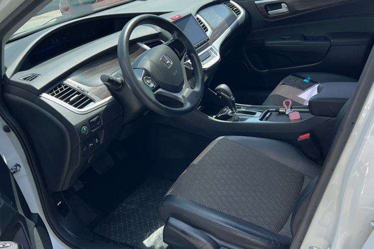 Used Honda Jade 2017 1.8L automatic Comfort version 5 seats
