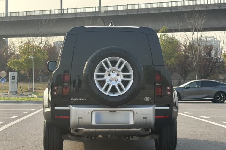 Used Land Rover Defender 2024 90 2.0T P300 S