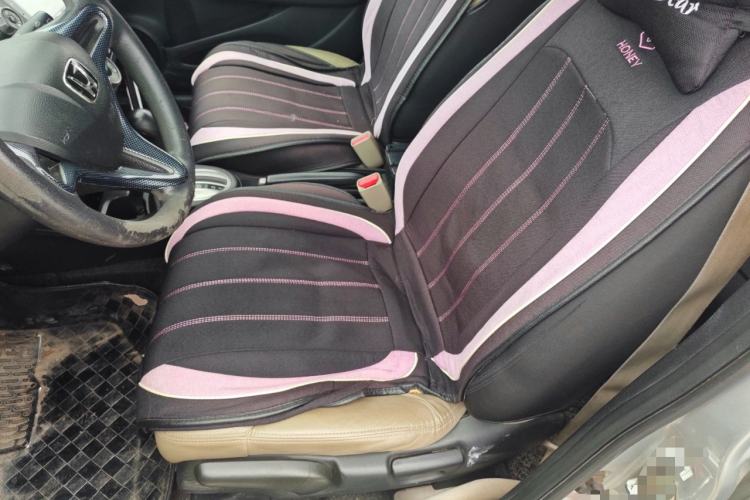 Used Honda Fit 2011 1.3L automatic comfort version Left Front Seat