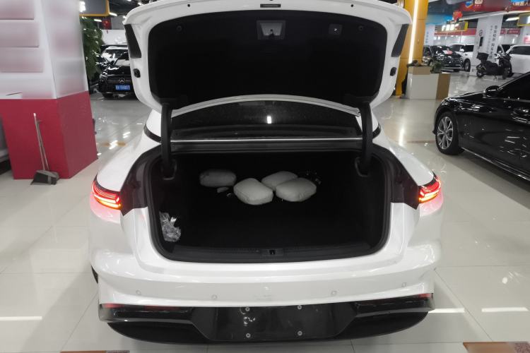 Used IM L7 2022 Dynamic Model
