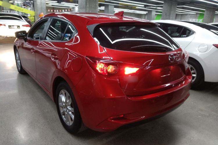 Used Mazda Mazda 3 Axela 2019 Cloud-Control Edition Hatchback 1.5L Automatic Comfort Model China VI Standard