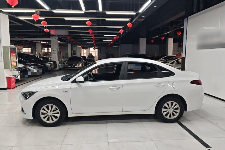 Used Hyundai Celesta 2018 1.6L Automatic GL Enjoyment Edition China VI compliant