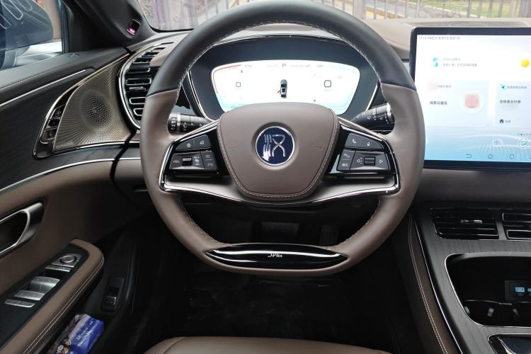 Used BYD Han 2022 EV Genesis Edition 610KM All-Wheel Drive Premium Model Steering Wheel