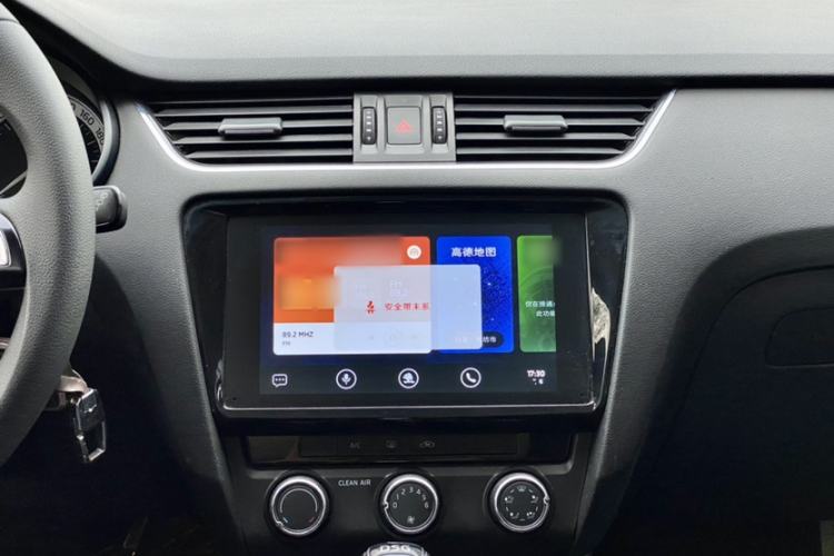 Used Skoda Octavia 2019 TSI280 DSG Luxury Edition Station Wagon China VI Standard Audio And AC Panel