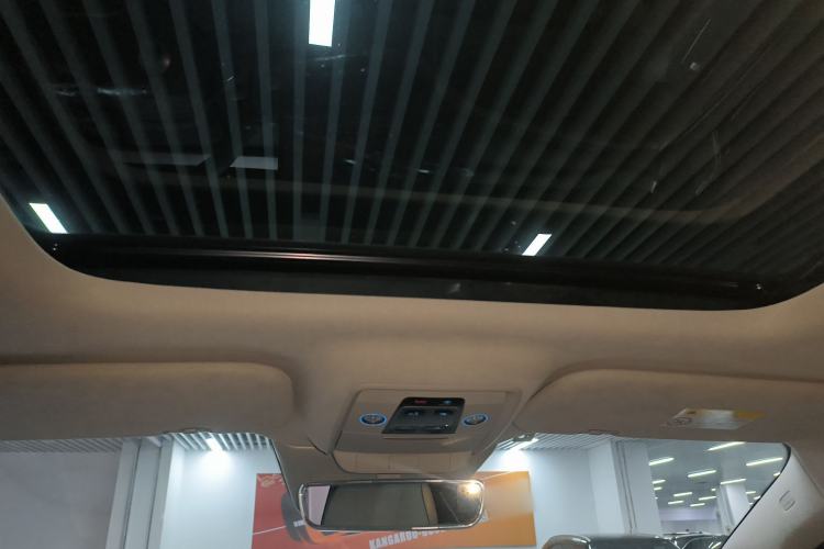 Used Denza D9 2022 DM-i 970 Four-Wheel Drive Flagship Model
