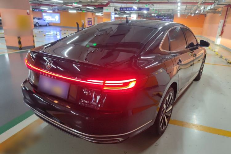 Used Volkswagen Passat 2023 Facelift 330TSI Luxury Edition