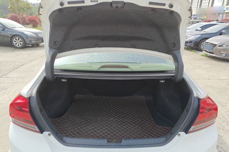 Used Honda Civic 2014 1.8L automatic comfort version Trunk