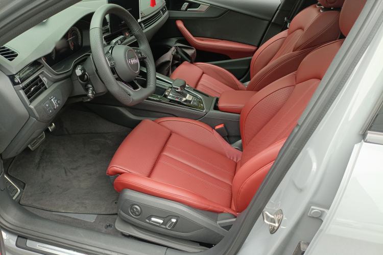 Used Audi A4L 2024 40 TFSI Luxury Dynamic Edition
