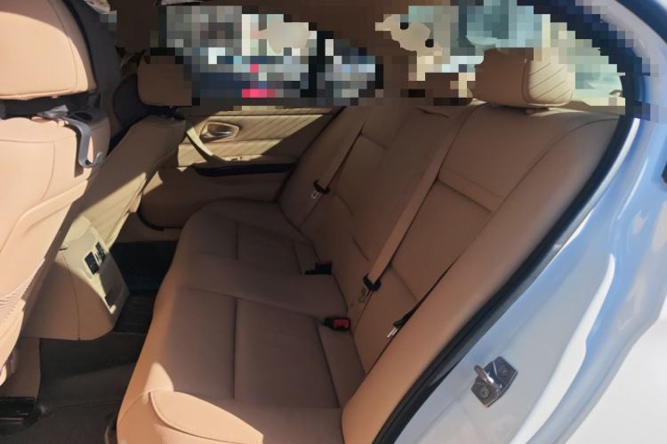 Used BMW 3 Series 2010 320i Luxury Model
