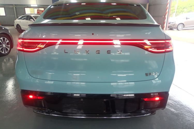 Used Hima Luxeed R7 2025 Range-Extended Version 251 km Max
