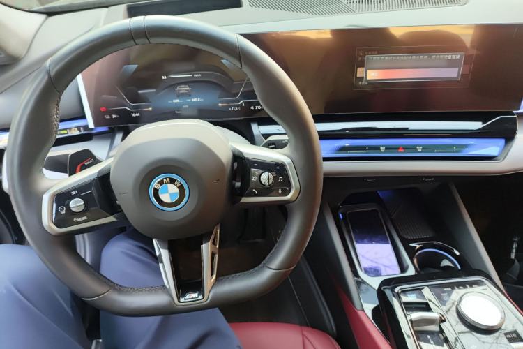 Used BMW i5 2025 eDrive 40L M Sport Package
