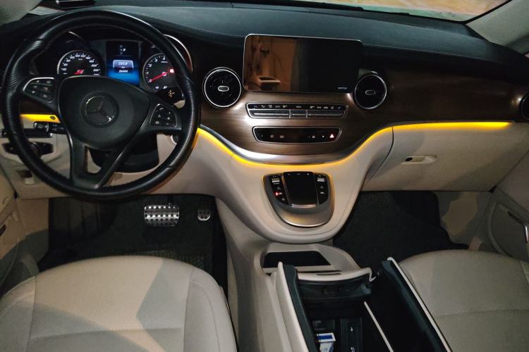 Used Mercedes-Benz V-Class 2021 V 260 L Long-wheelbase Luxury Edition