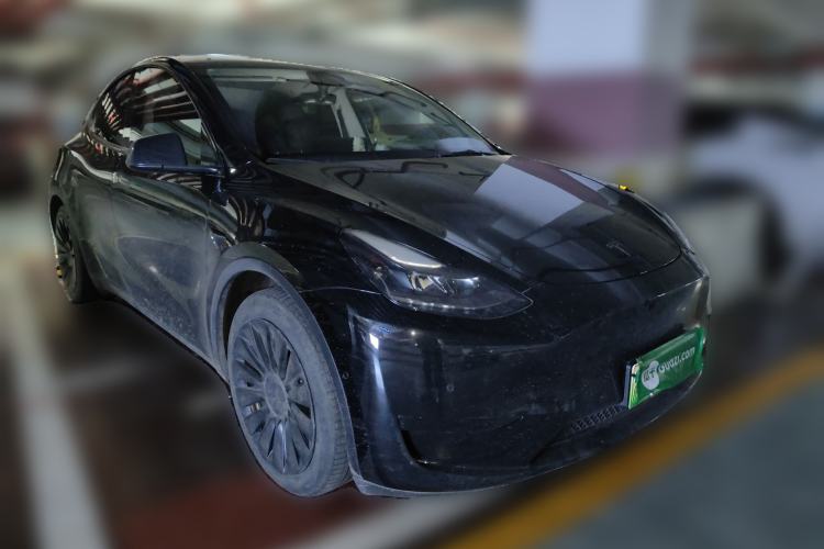 Used Tesla Model Y 2022 Rear-Wheel-Drive Version Front Right 45 Deg