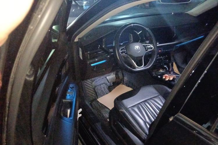 Used Volkswagen Passat 2022 330TSI Luxury Edition Driver Seat