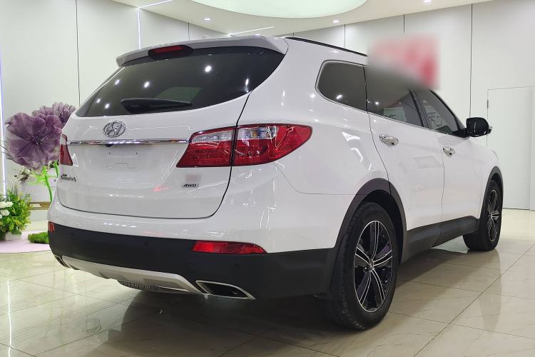 Used Hyundai Grand SantaFe 2013 3.0L 7-seat Four-Wheel-Drive Luxury Edition
