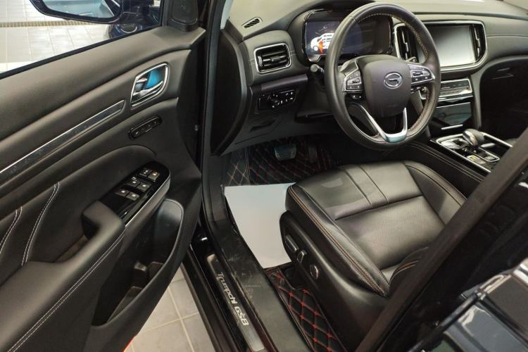 Used GAC Trumpchi GS8 2021 390T Two-Wheel-Drive Dark Knight Edition
