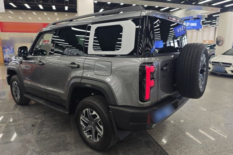 Used BAIC Off-Road BJ40 2024 2.0T All-New Urban Hunter Edition Chivalrous Style Rear Left 45 Deg