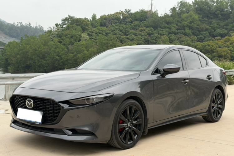 Used Mazda 3 Axela 2021 2.0L Automatic ZhiZun Edition