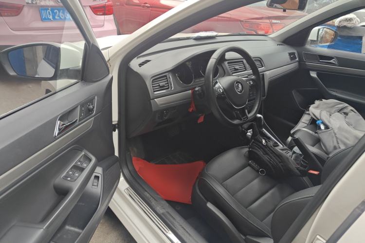 Used Volkswagen Lavida 2017 1.6L Automatic Comfort Edition Driver Seat