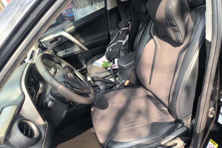 Used Toyota RAV4 2013 2.0L CVT Four-Wheel Drive Fashion Edition
