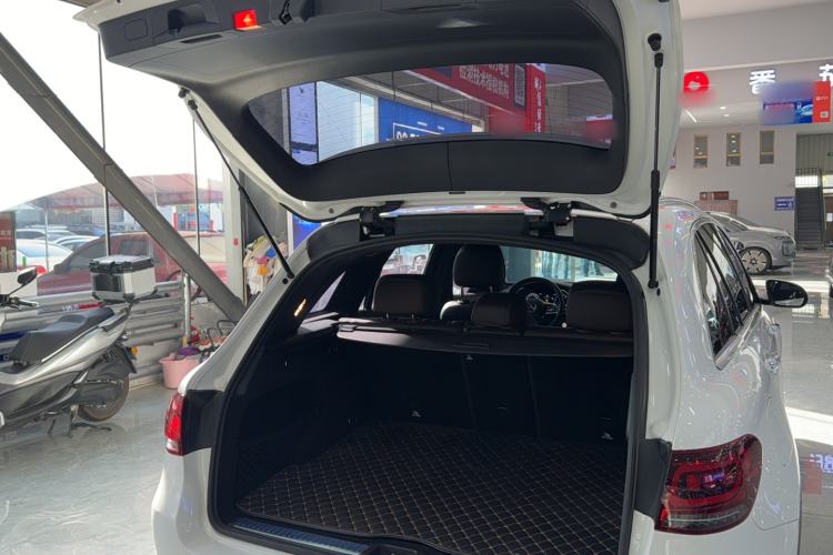 Used Mercedes-Benz GLC 2022 Facelift GLC 260 L 4MATIC Luxury Edition
