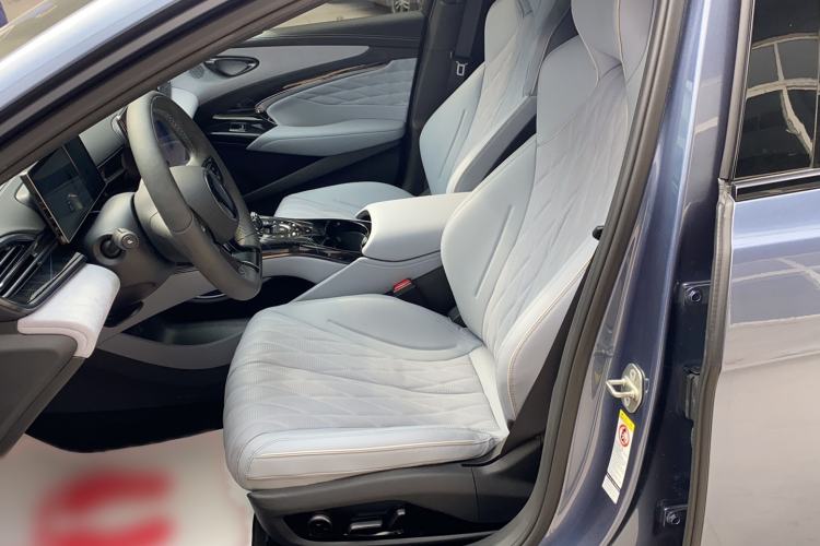 Used BYD Seal 2022 700 km Long-Range Rear-Wheel-Drive Version
